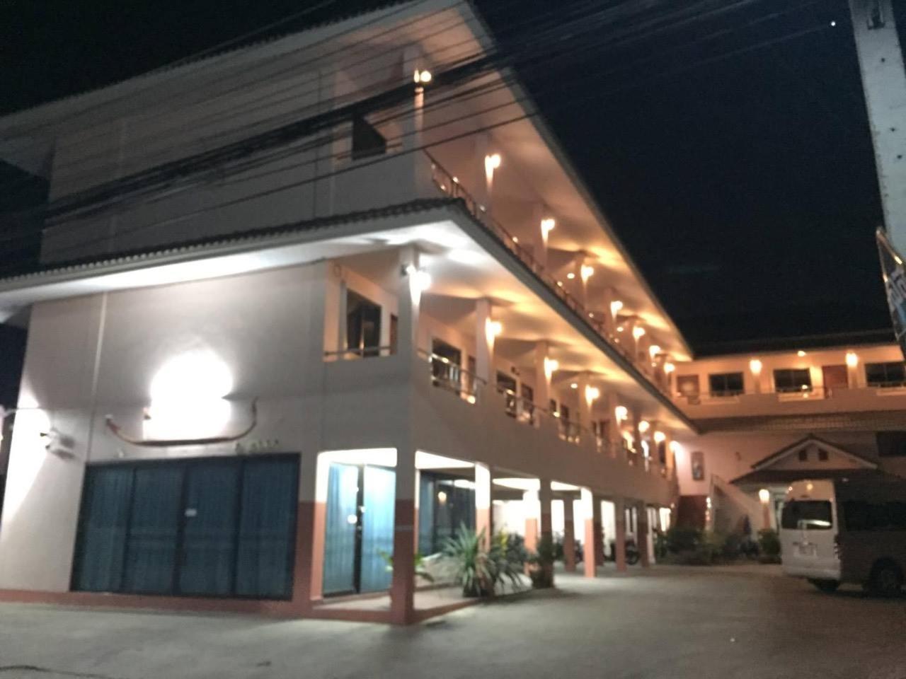 נאן Phurafah Place Hotel โรงแรมภูระฟ้า เพลส מראה חיצוני תמונה